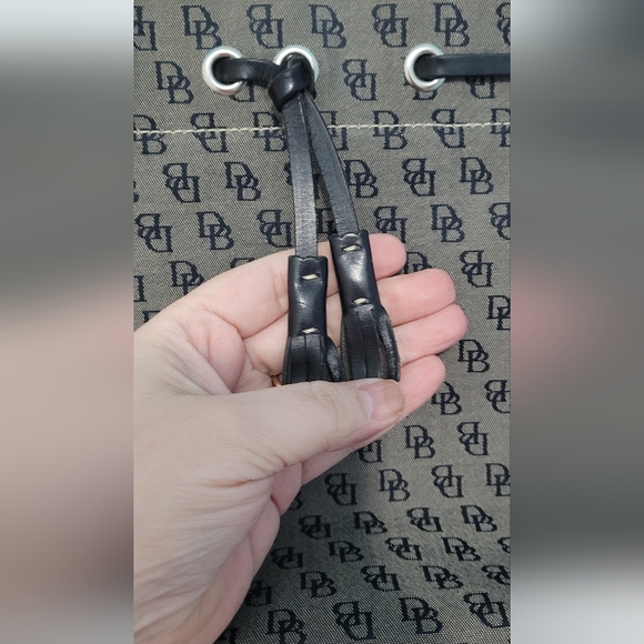 EUC Dooney and Bourke leather and canvas Monogram shoulder bag - Picture 8 of 16